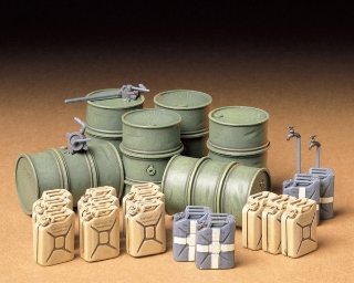 Picture of Tamiya 1/35 German Fuel Drum & Jerry Can Plastic Model Set